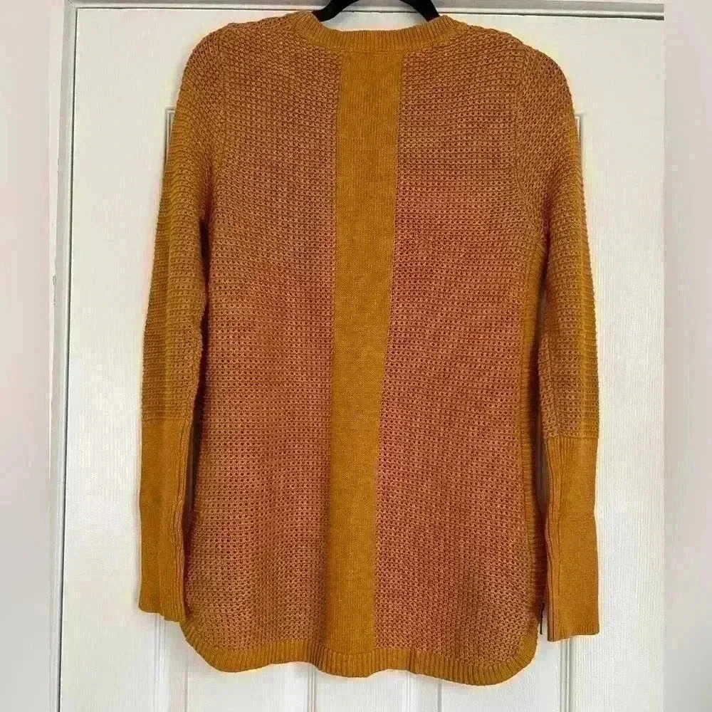Knit Pullover Sweater - Picture 6 of 8